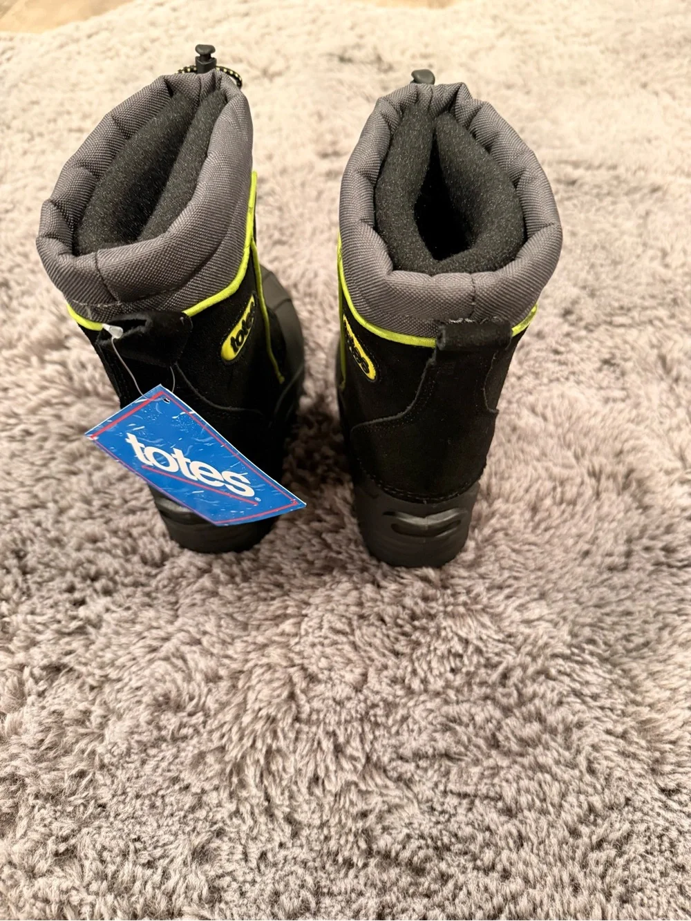 totes Kids Gray and Neon Yellow Trim Snow Boots